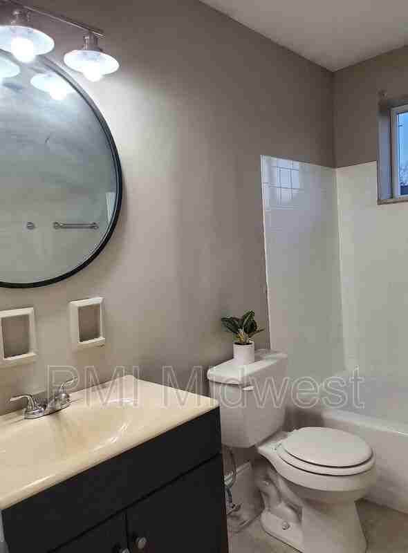 3825 N Whittier Pl, Indianapolis, IN 46226-4872 - Photo 3 of 16