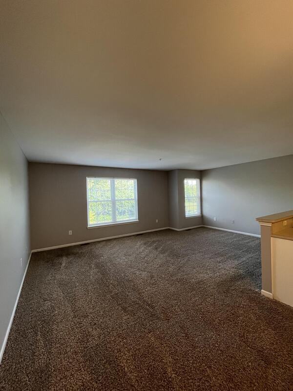 13065 Turnberry Ct - Photo 2 of 11