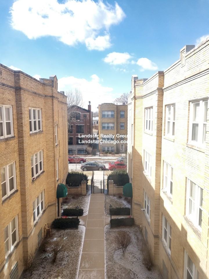 N Mozart St #3E - Photo 4 of 21