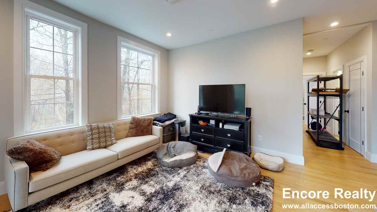 54R River St #2RR - Photo 5 of 11