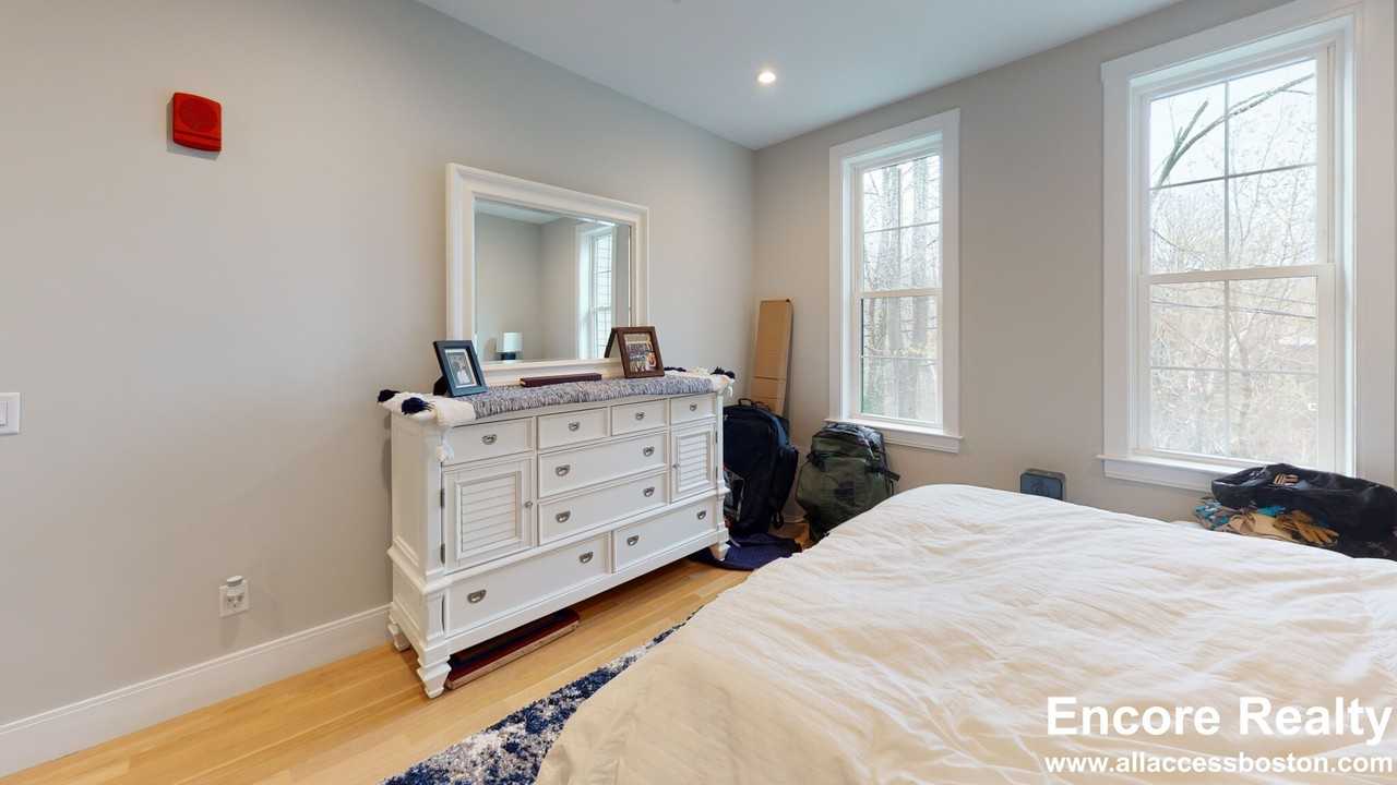 54R River St #2RR - Photo 7 of 11