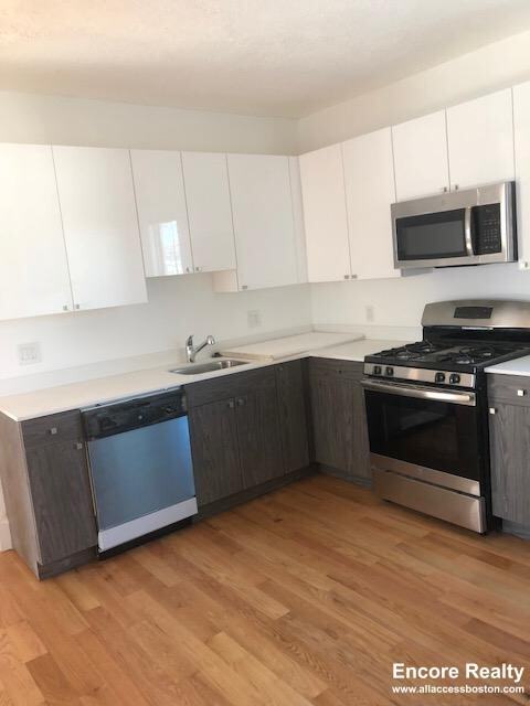 1238 Blue Hill Ave #3RR - Photo 2 of 5