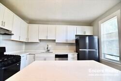 11 Drummond St #2RR - Photo 4 of 16