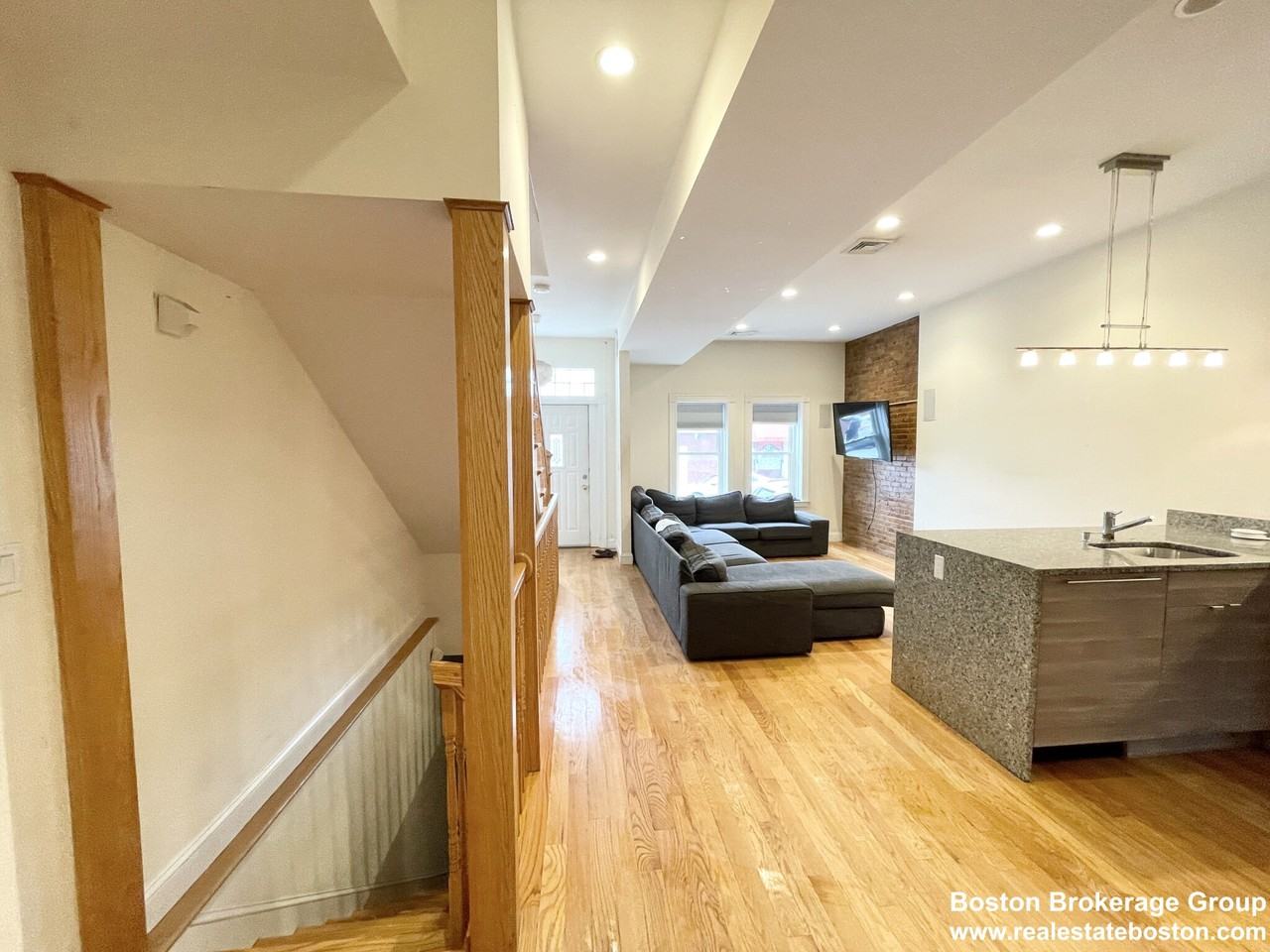 98 L St - Photo 3 of 16