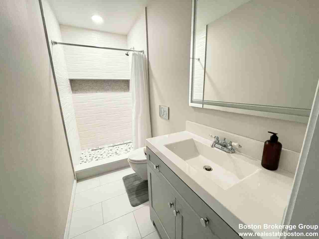 23 Newport St #1ROOM5 - Photo 4 of 11