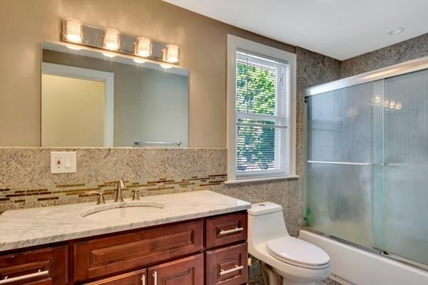 32 Sumner St #2 - Photo 7 of 9