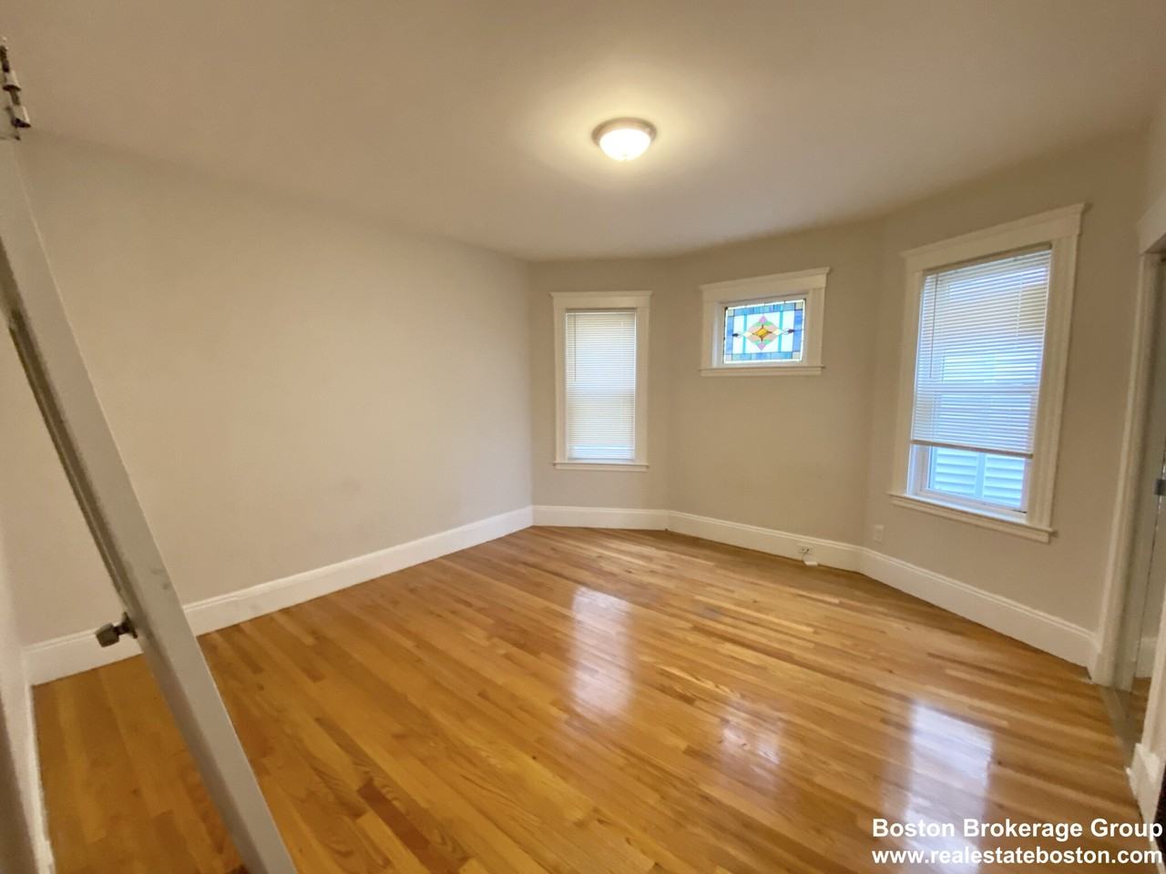 40 Sudan St #2 - Photo 4 of 12