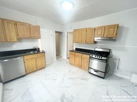 featured image of 22 Howell St #3