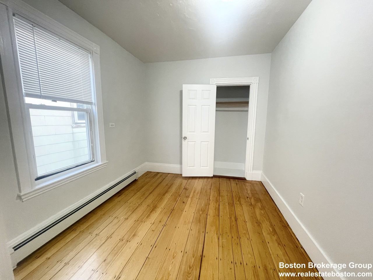 22 Howell St #3 - Photo 4 of 9