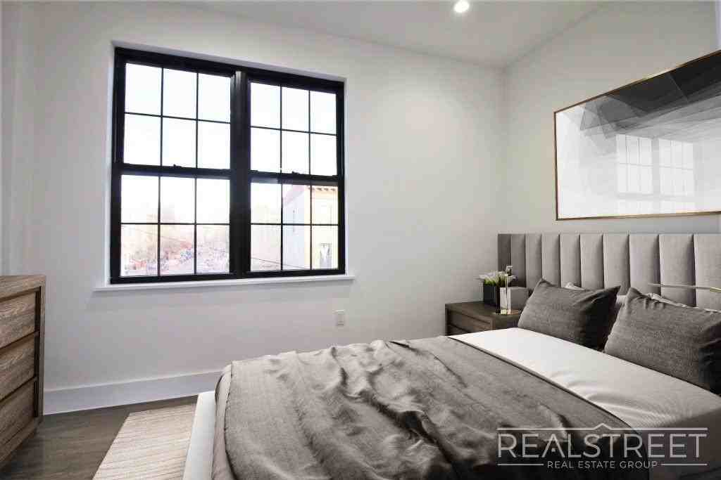 122 Thomas S Boyland St #3F - Photo 7 of 13