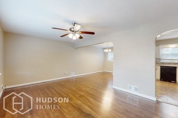 253 Bogert St #1 - Photo 3 of 28