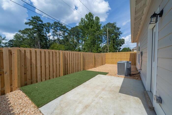 165 Patton Ave - Photo 2 of 7