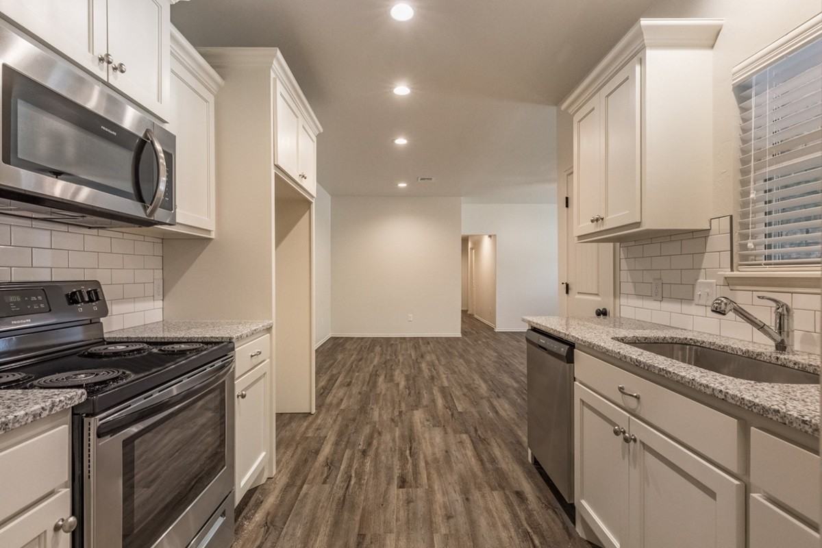 437 Chalk Hill Ct #1 - Photo 6 of 10