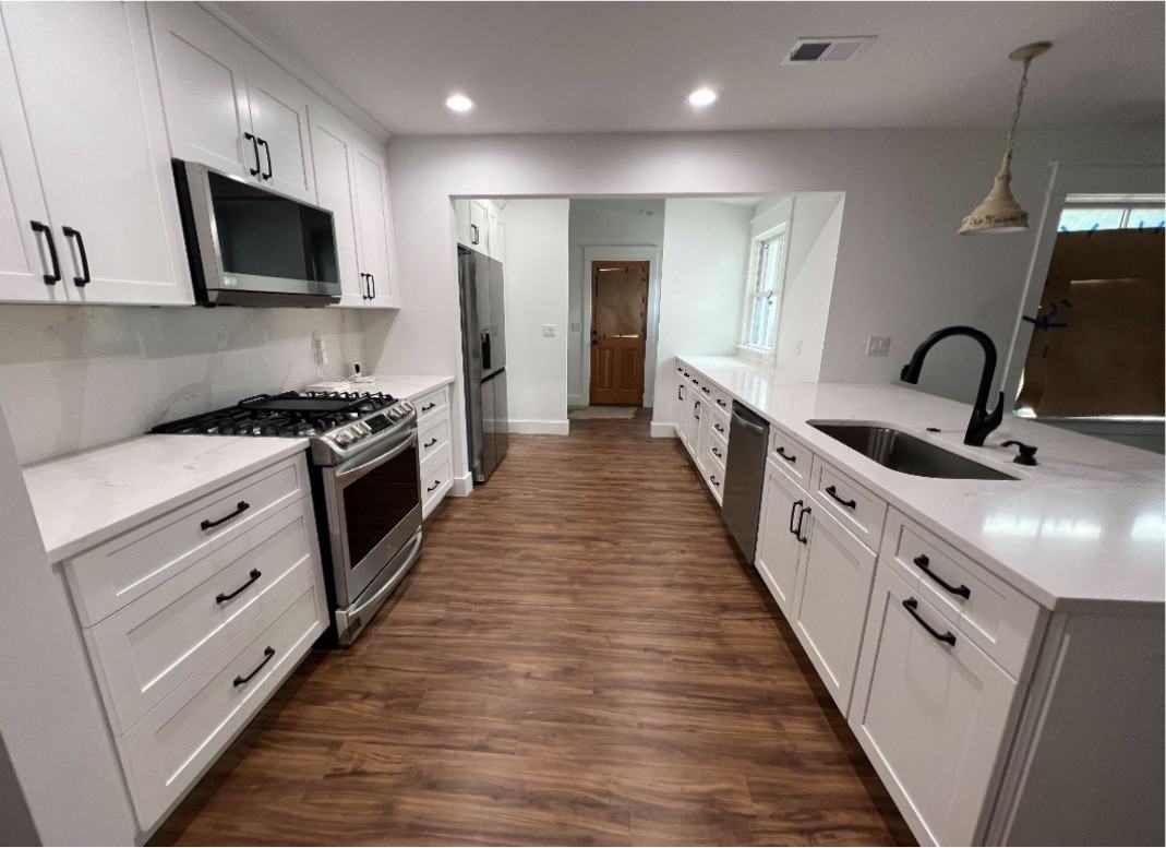 18 Ellen Ave #1 - Photo 6 of 32