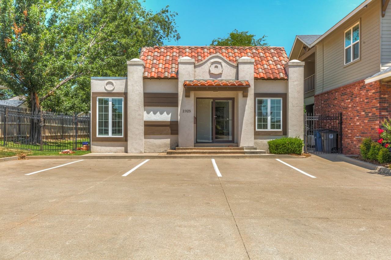 2325 E 13th St #1 - Photo 2 of 38