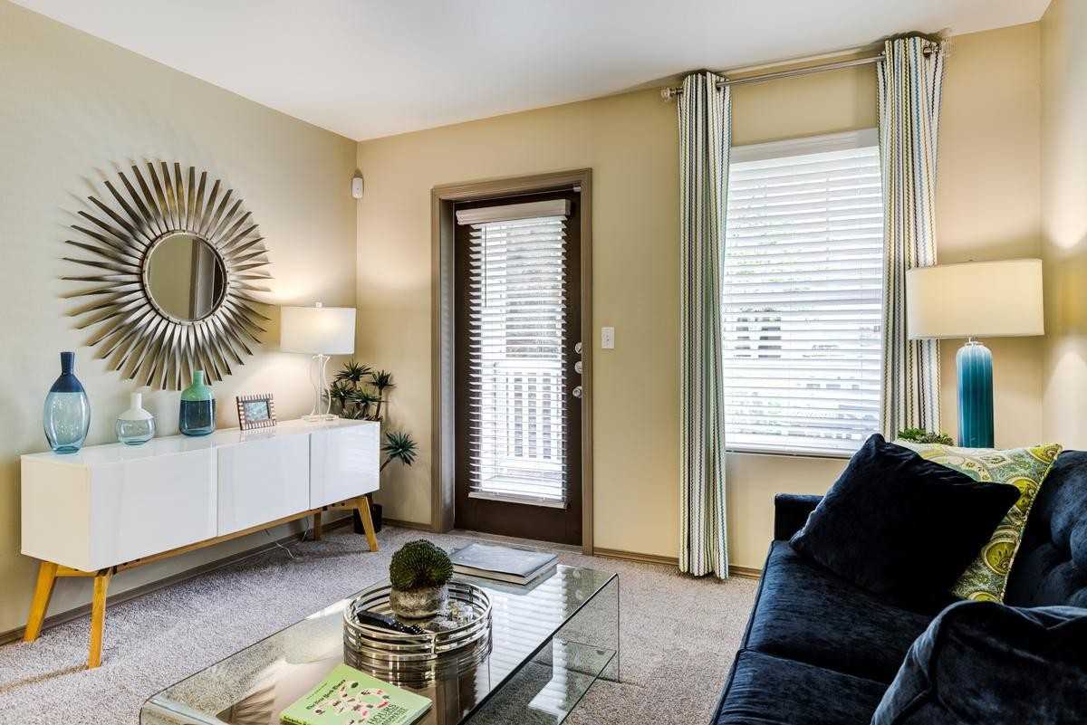 22626 Ne Inglewood Hill Rd - Photo 5 of 6