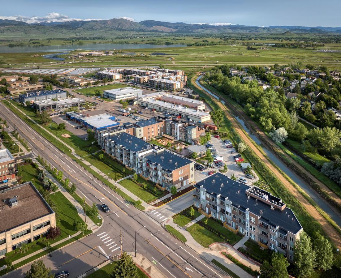 6655 Lookout Rd - Photo 6 of 18