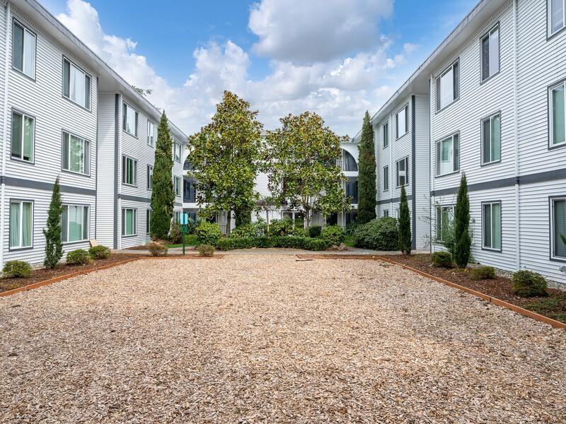 13831 Ne 8th St - Photo 3 of 29