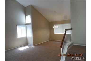 2155 S Glenwood Ave - Photo 3 of 11