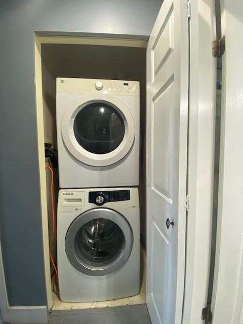 9763 140 Street #207 - Photo 7 of 8