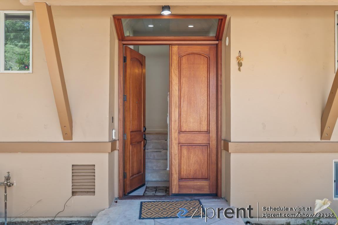 343 Riviera Dr - Photo 2 of 20