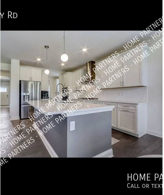 132 Barry Rd - Photo 3 of 26
