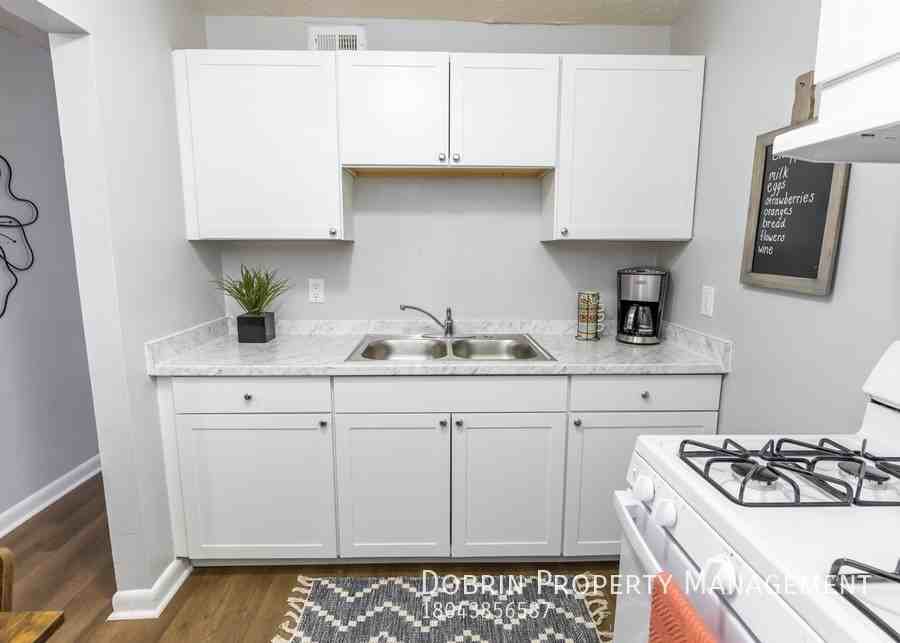 2132 Afton Ave #2132 - Photo 3 of 39