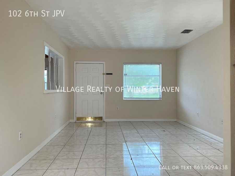 102 6th Eloise St - Photo 2 of 37