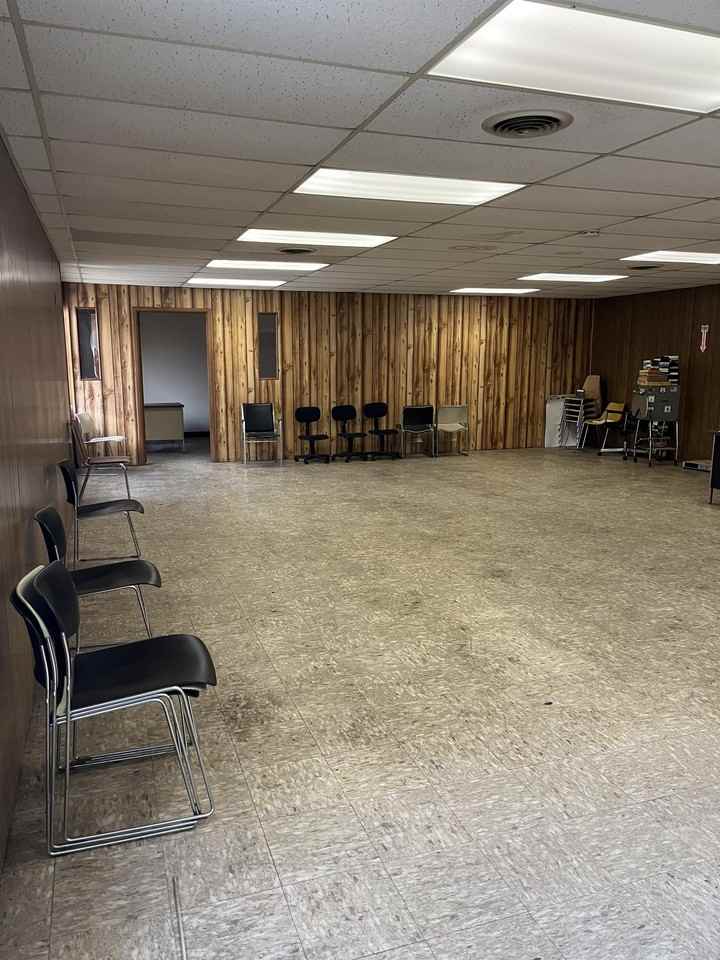 1702 Pine Ave #201 - Photo 2 of 8