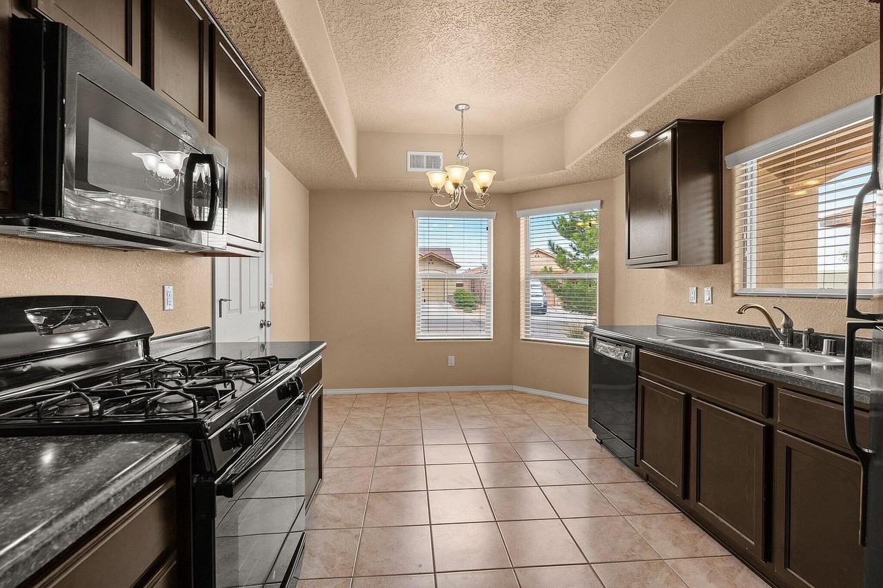 11005 Topacio St Nw #NA - Photo 2 of 3