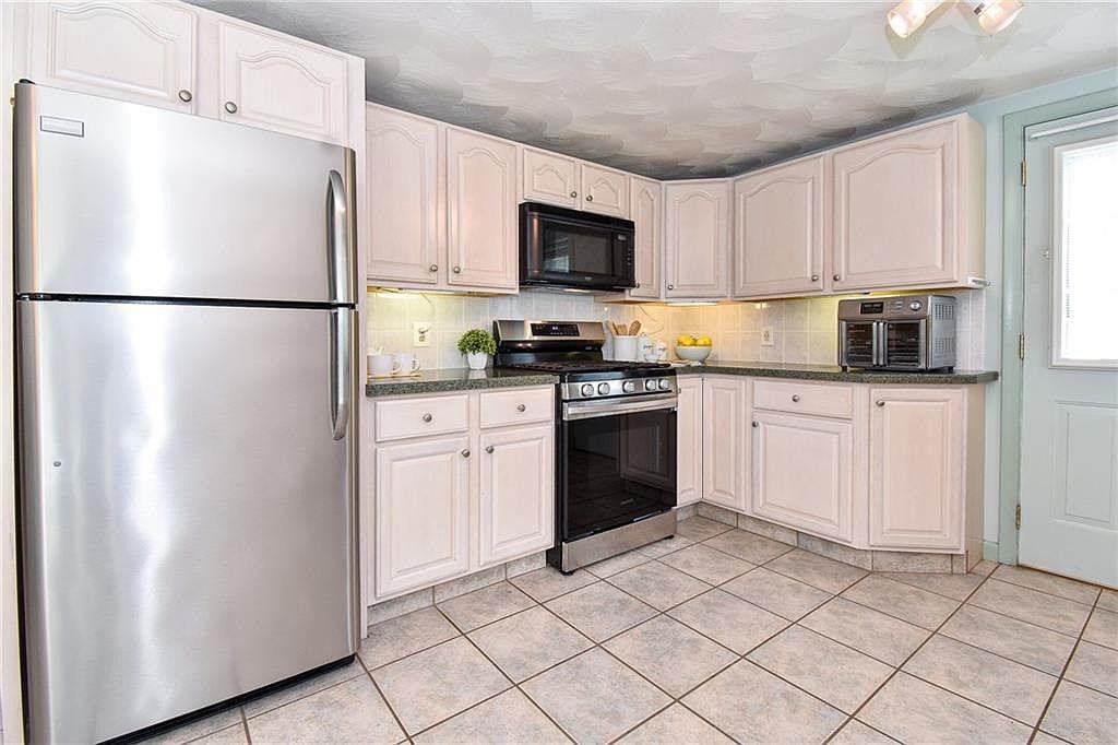 92 Manolla Ave #NA - Photo 3 of 3