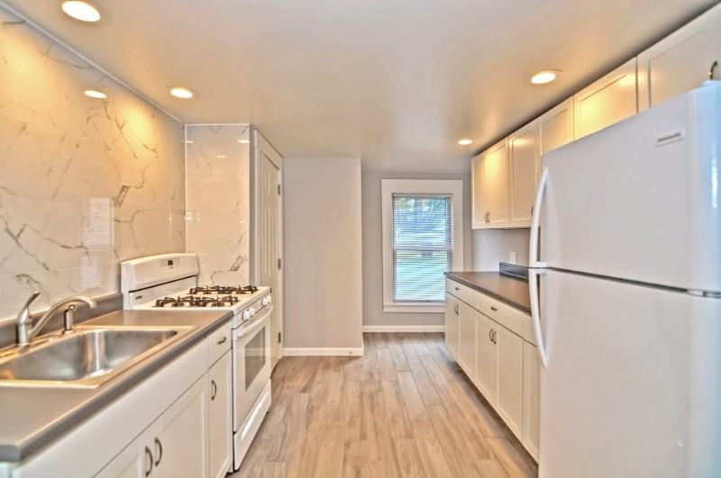 73 Pine St #2ndFL - Photo 2 of 21