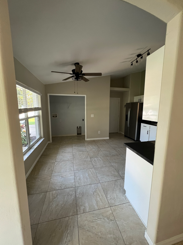 50 Spinnaker Cir - Photo 3 of 25