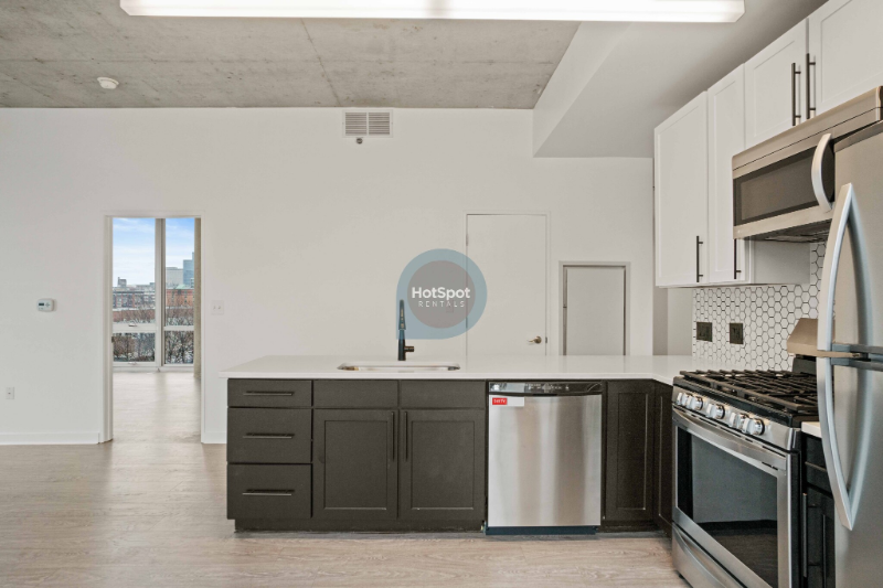 1409 S State St #1408 - Photo 3 of 11