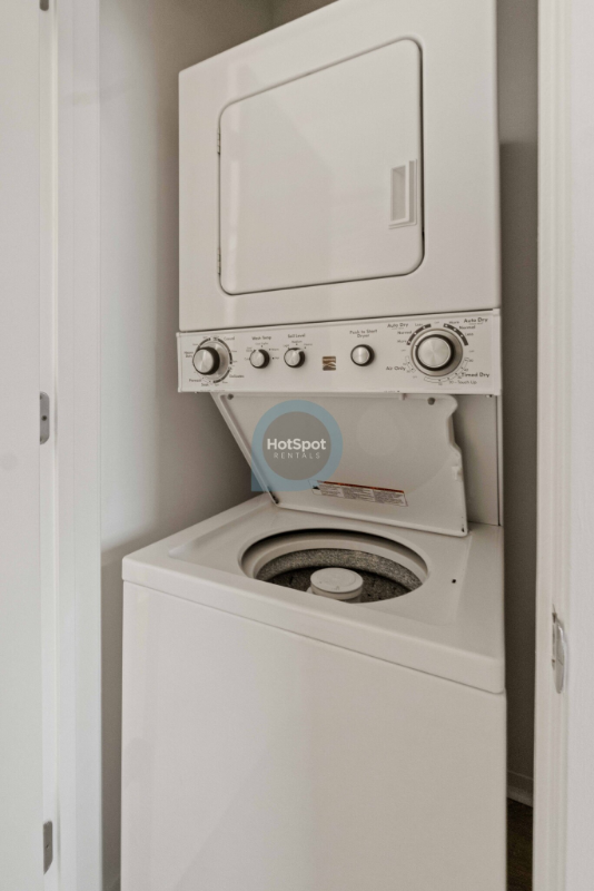 1407 South State Street #802 - Photo 6 of 8