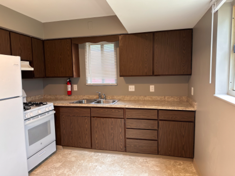 3813 Elmwood Ave #3813 - Photo 3 of 12