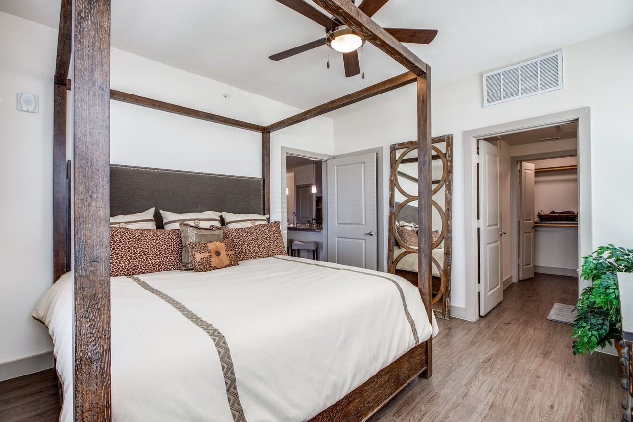 Palladium Aubrey - Photo 6 of 42