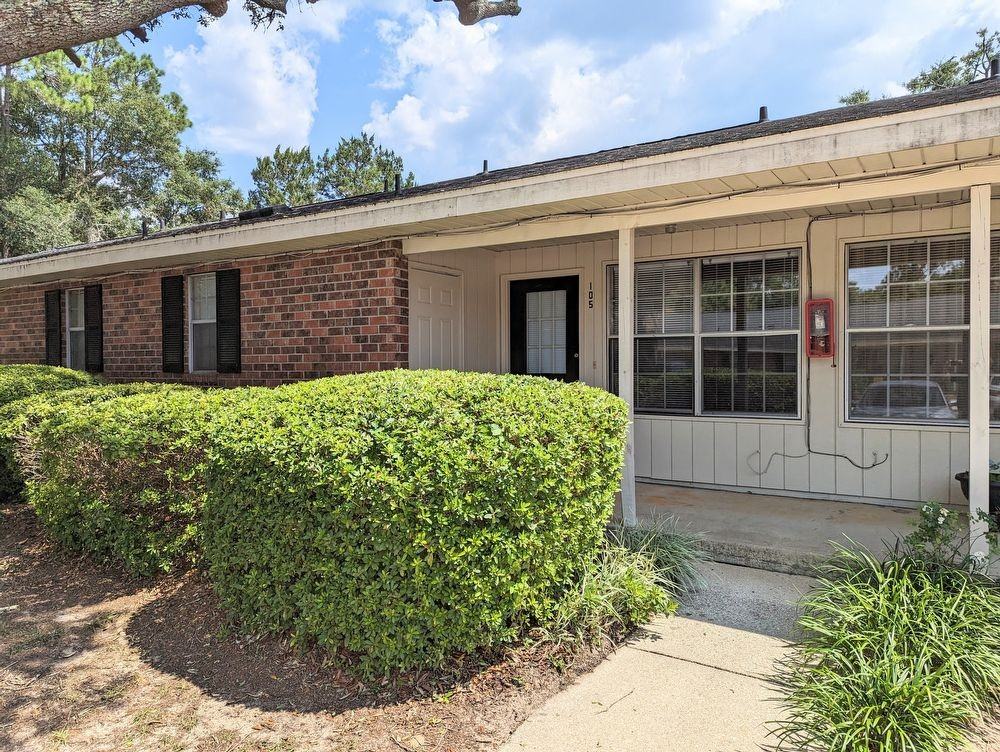 6288 Hamilton Bridge Rd #105