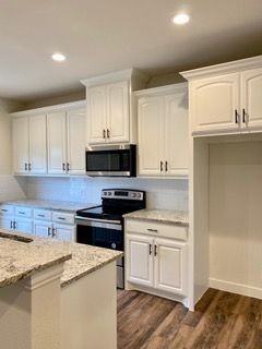 1013 G W Jackson Ave - Photo 3 of 13
