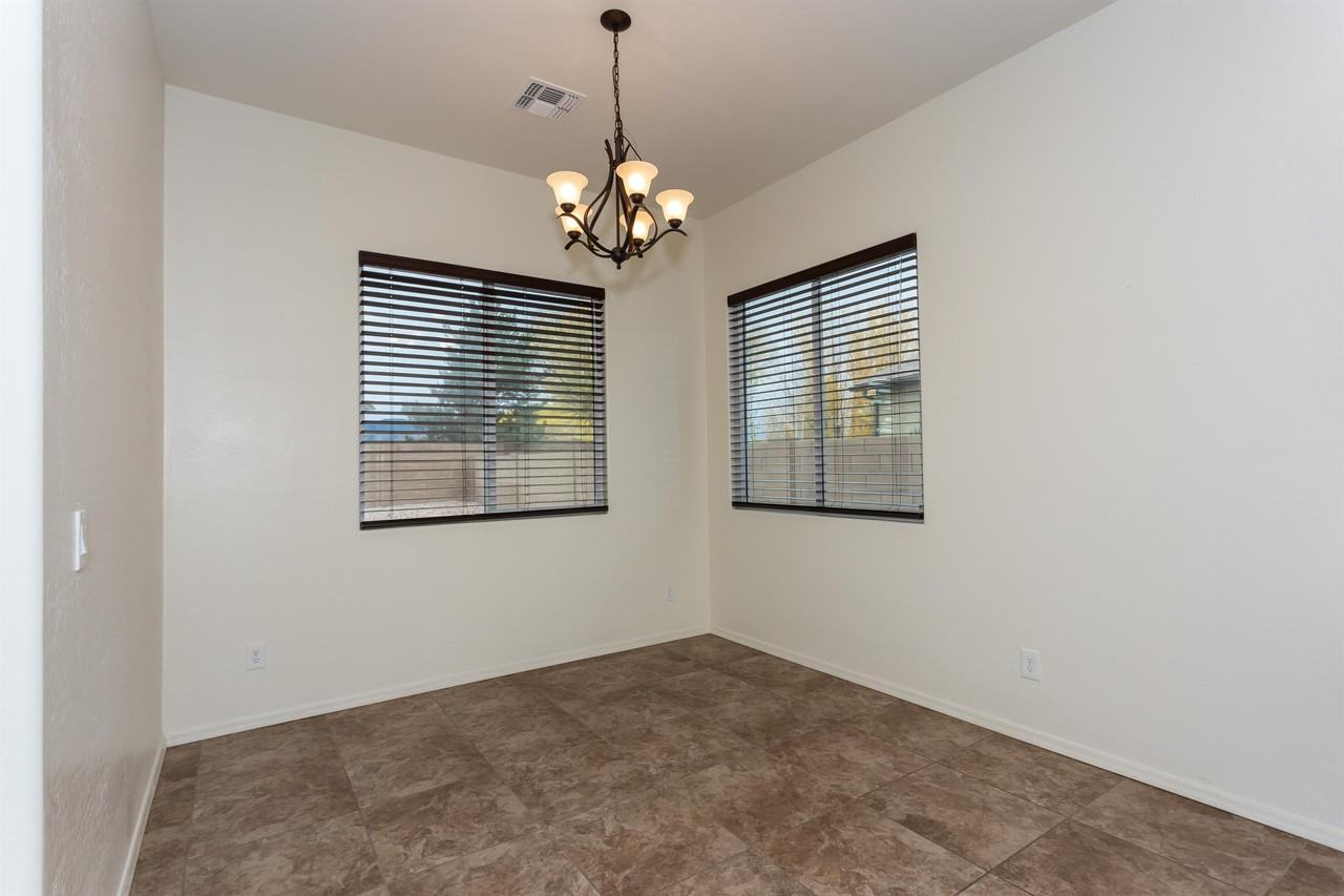 926 N Gomez St #1 - Photo 7 of 19