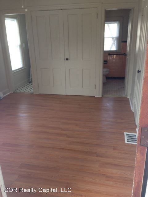 2114 Landis Ave - Photo 2 of 11