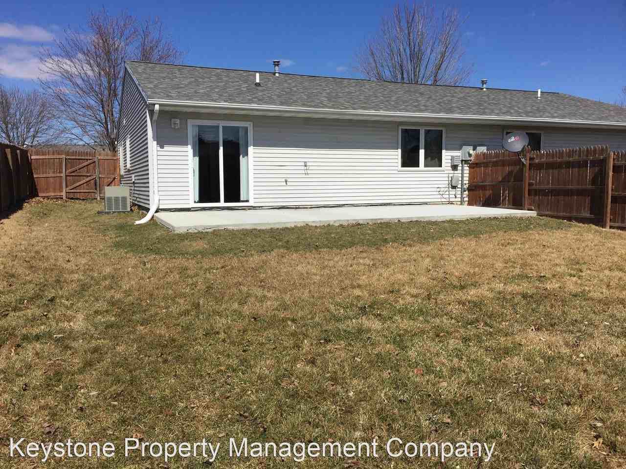 767 W Zeller St - Photo 2 of 8