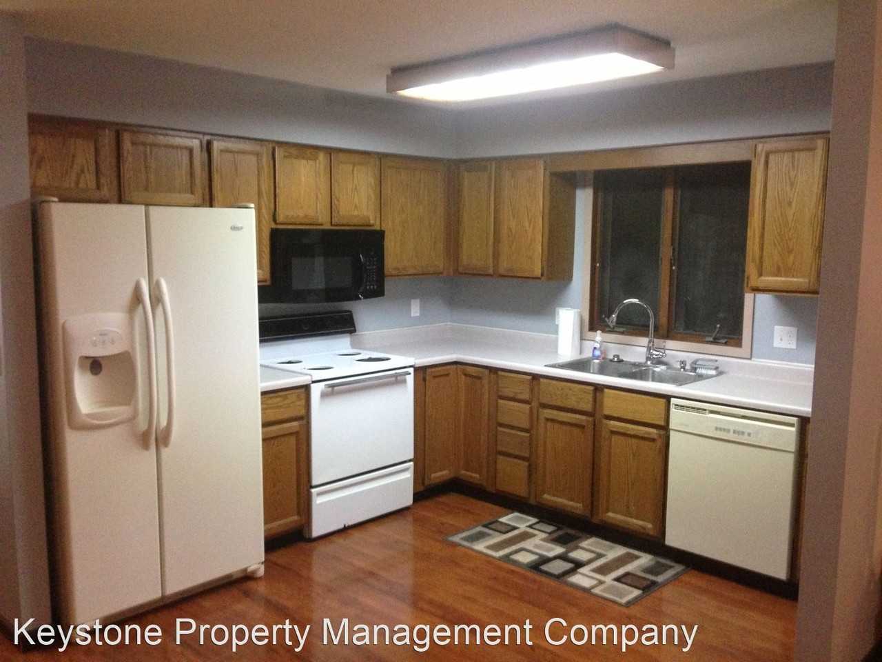 767 W Zeller St - Photo 3 of 8