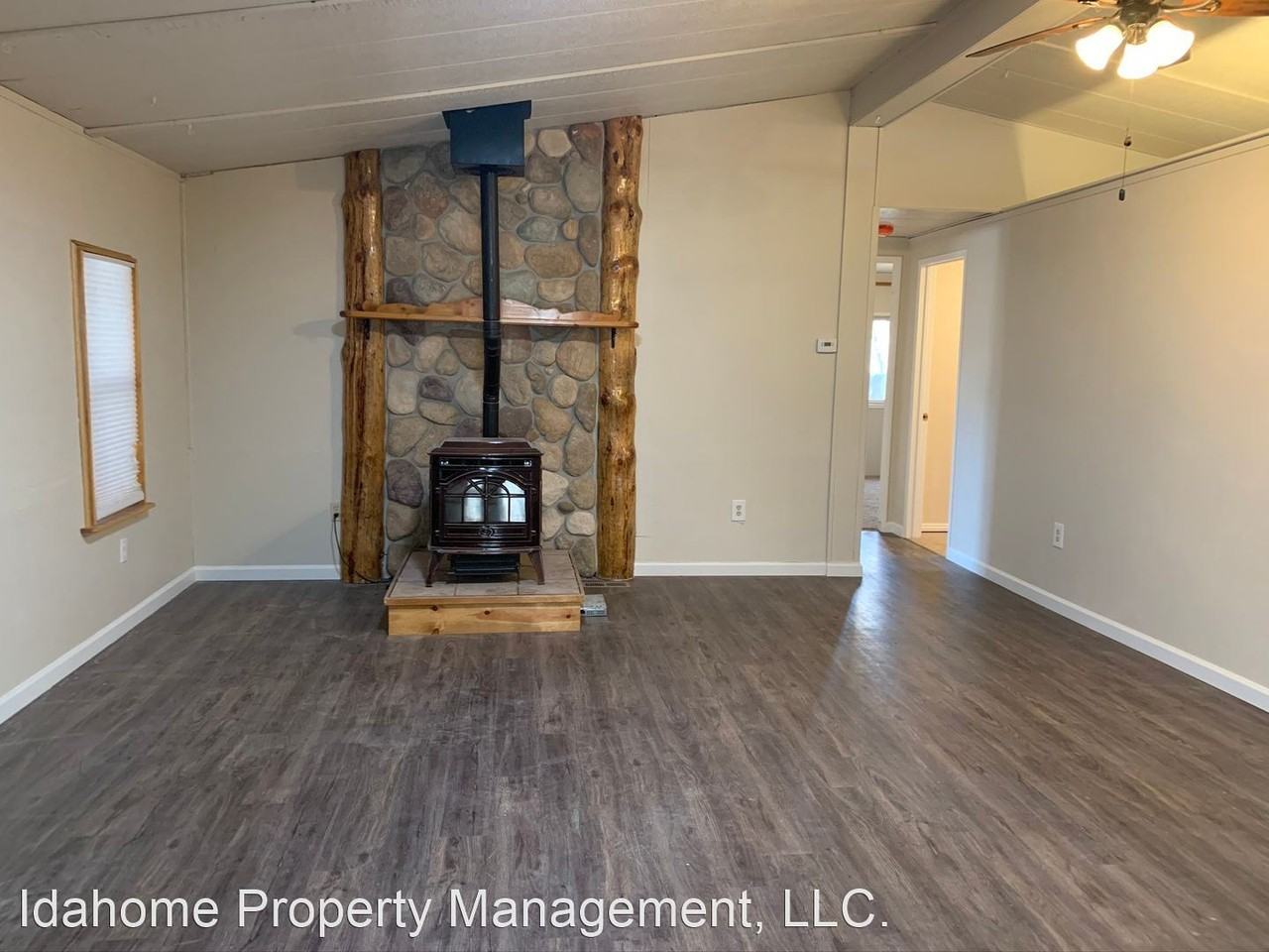 308 E 39th St - Photo 2 of 35