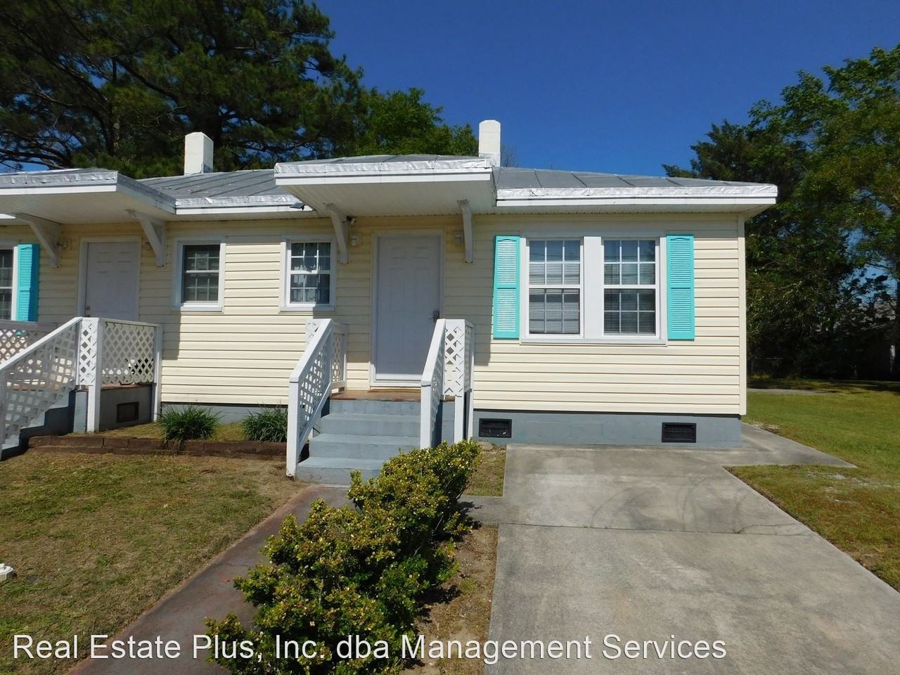 712B N B St - Photo 2 of 17