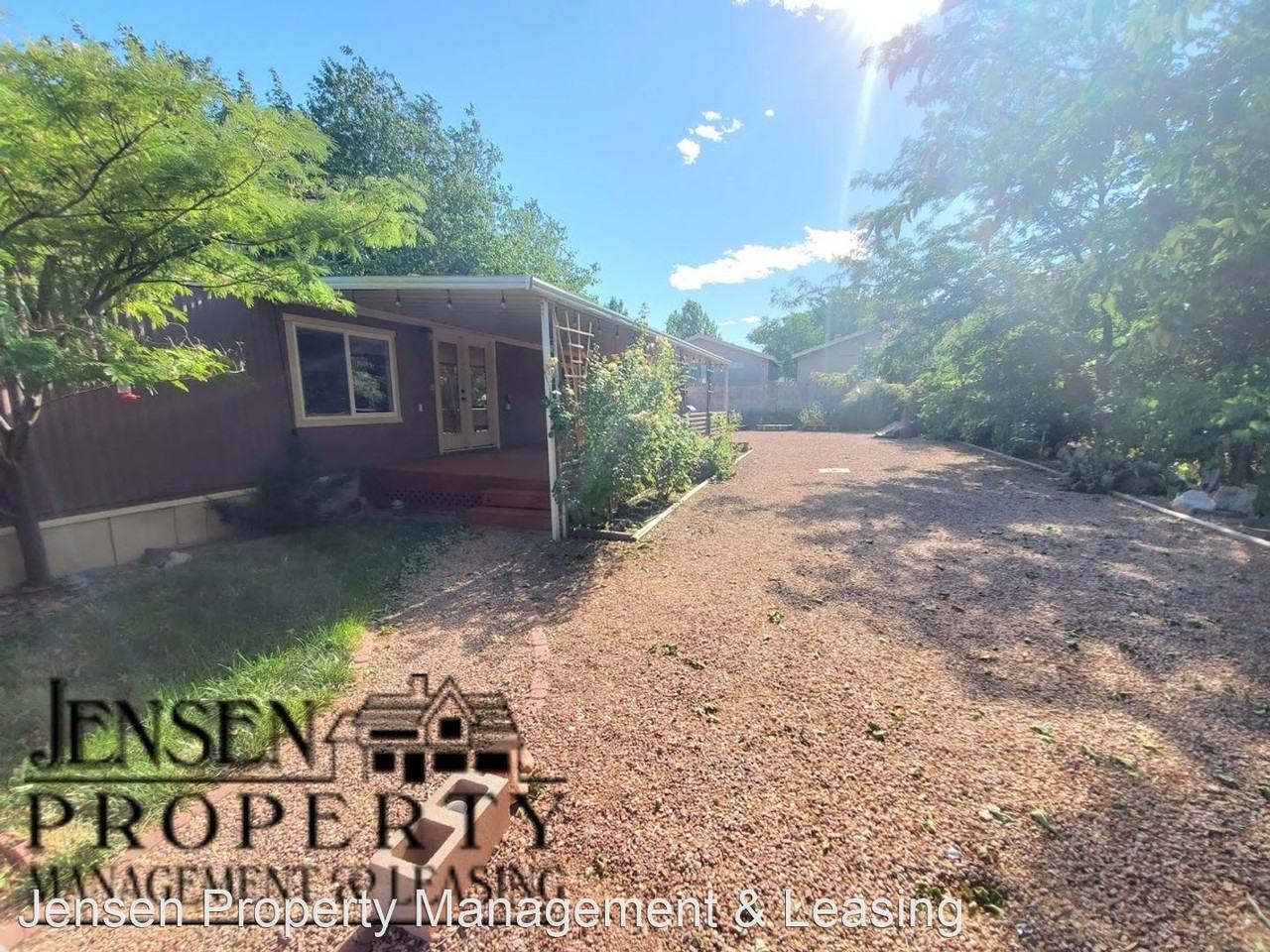 530 S 150 E - Photo 2 of 20