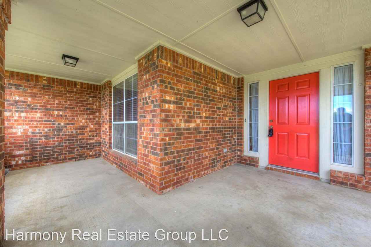 2625 Pearson Way - Photo 3 of 19