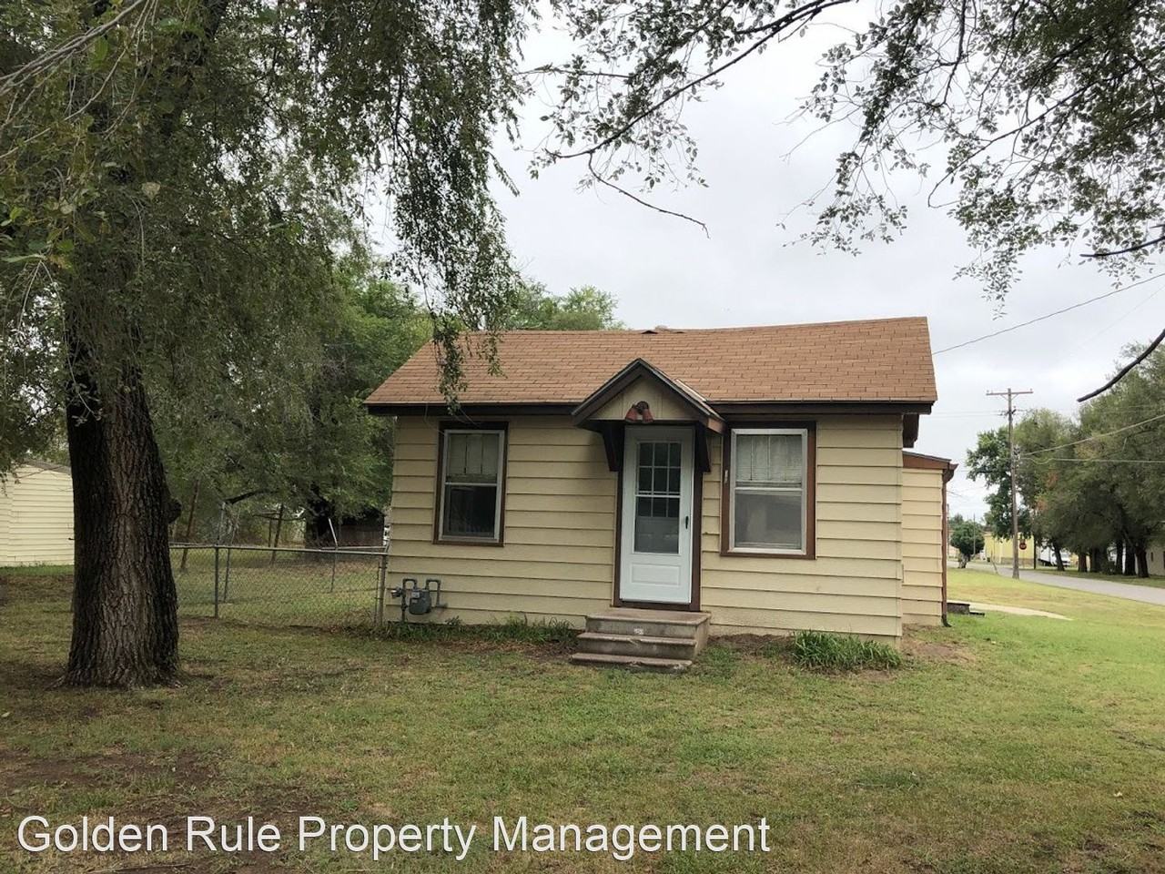 1100 W 2nd Ave - Photo 2 of 16
