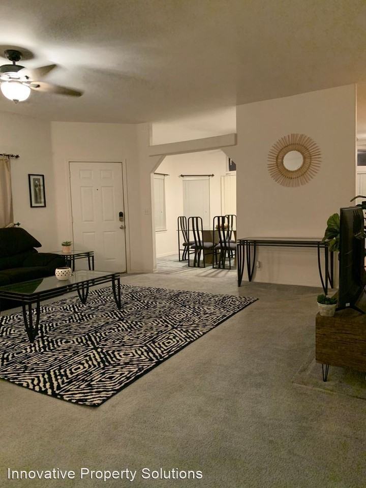1220 Beach Dr - Photo 2 of 19
