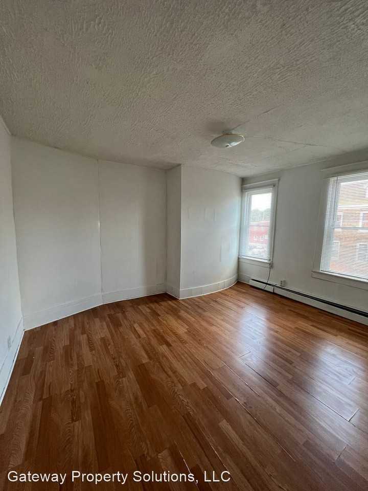 54 JAMES ST. AMSTERDAM, NY 12010 P & R Enterprises of NY, LLC - Photo 3 of 5